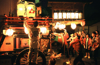 天ヶ須賀の石取祭の画像