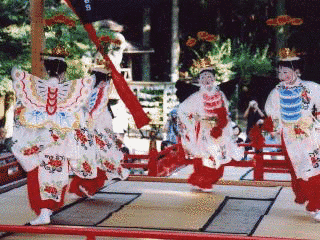 越中の稚児舞の画像
