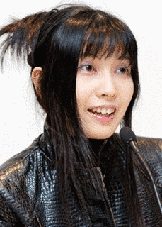 川村万梨阿の画像