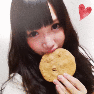 山岡ゆりの画像