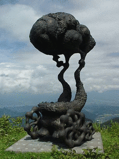 雲の墓標の画像