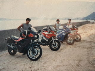 カワサキ・GPZ400の画像