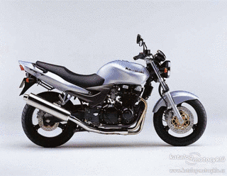 カワサキ・ZR-7の画像