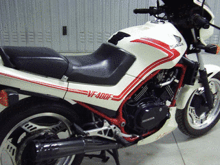ホンダ・VF400Fの画像
