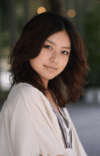井上瞳の画像