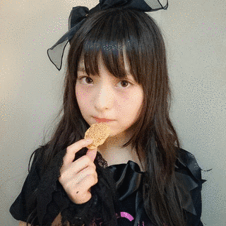 麻里梨夏の画像