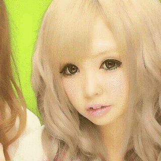 木下麻季の画像