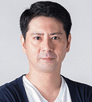 山内健嗣の画像