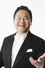 石井健三の画像