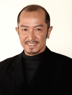 嵯峨周平の画像
