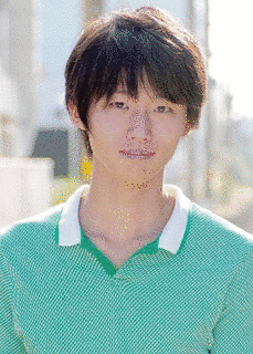 柴崎佳佑の画像