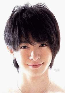 知念侑李の画像