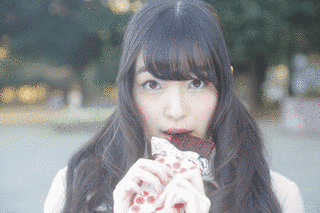 上田麗奈の画像