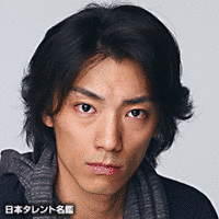 山崎雄介の画像