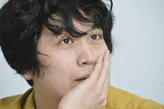 山本卓卓の画像