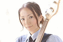 新井利佳の画像