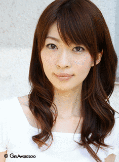三浦真理子の画像