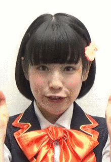 王崎まりなの画像