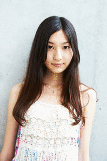 吉田怜菜の画像