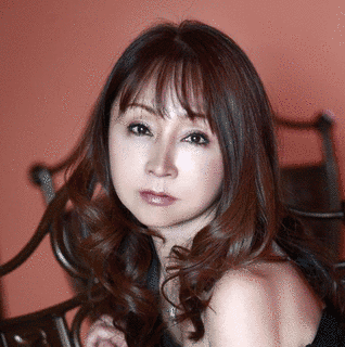 安達有里の画像