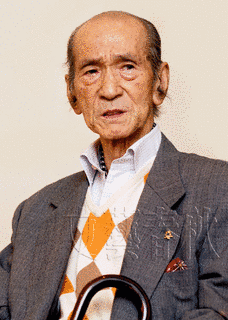 川内康範の画像
