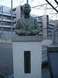 梁田貞の画像
