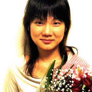 石毛里佳の画像