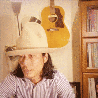 CURLY GIRAFFEの画像