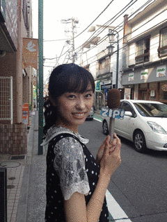 梶原麻莉子の画像