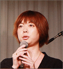 小柳奈穂子の画像