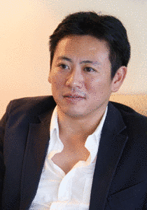 成田岳の画像
