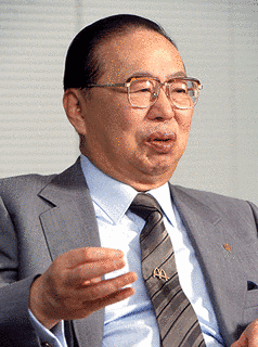 藤田田の画像