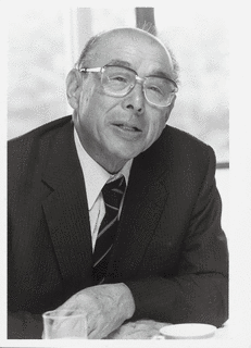 斎藤英四郎の画像