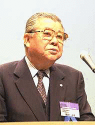 鶴田卓彦の画像