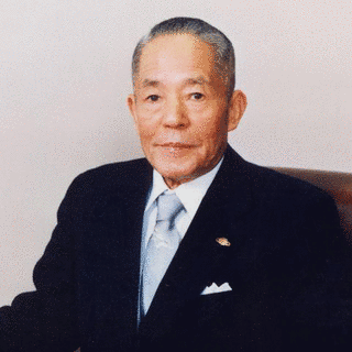 吉田忠雄の画像