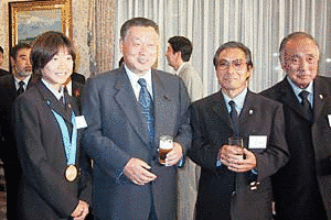 八木祐四郎の画像