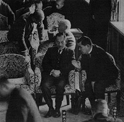 大下大蔵の画像