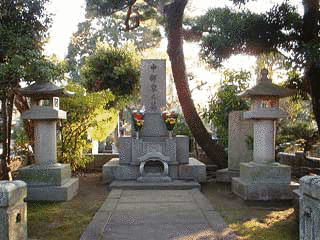中部謙吉の画像