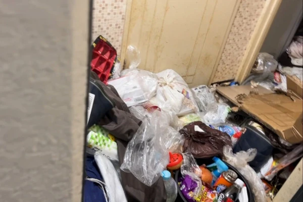 ゴミ屋敷の写真