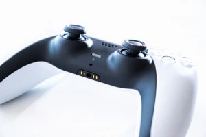 PS5コントローラのイヤホンジャック部分の写真