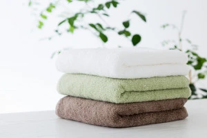 重ねられたタオルの写真