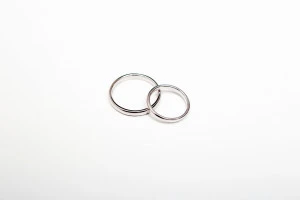 プラチナのリングの写真