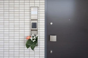 賃貸物件のインターホンの写真