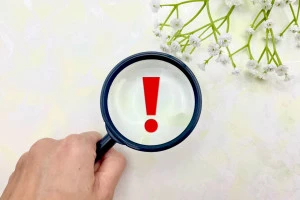 注意やチェックのイメージ画像