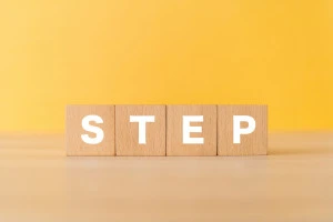 STEPと書かれたブロックの写真