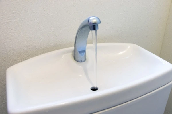 トイレの水が止まらない様子