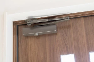 ドアクローザーの写真