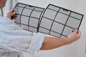 キレイなエアコンのフィルターの写真