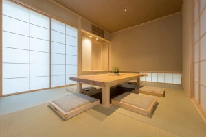 掘り炬燵のある和室の写真