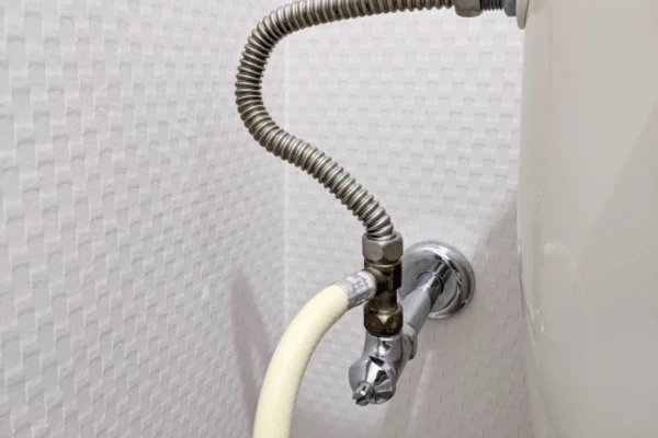 トイレの止水栓